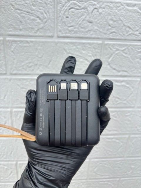 Portable powerbank with 4 inbuilt cords