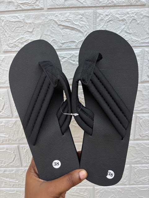 Low platform slippers