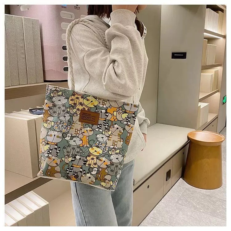 Bag 038- canvas cartoon tote bag