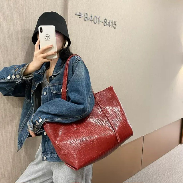 Bag 027 Large PU  tote bag