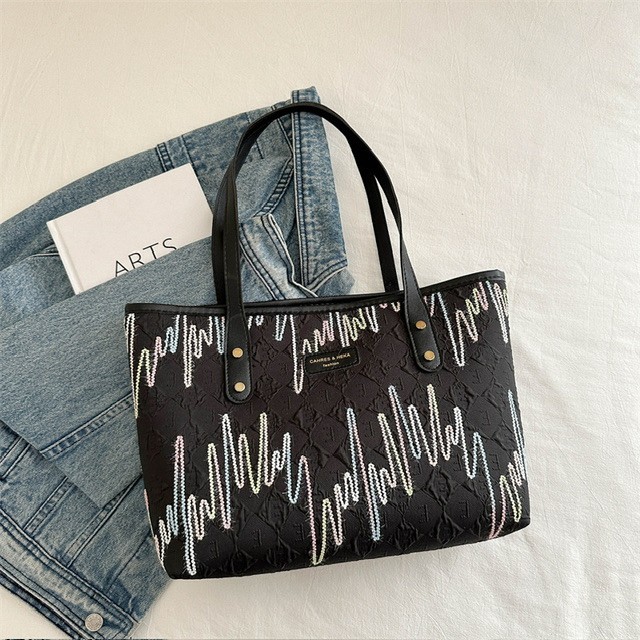 Canvas tote bag with zip