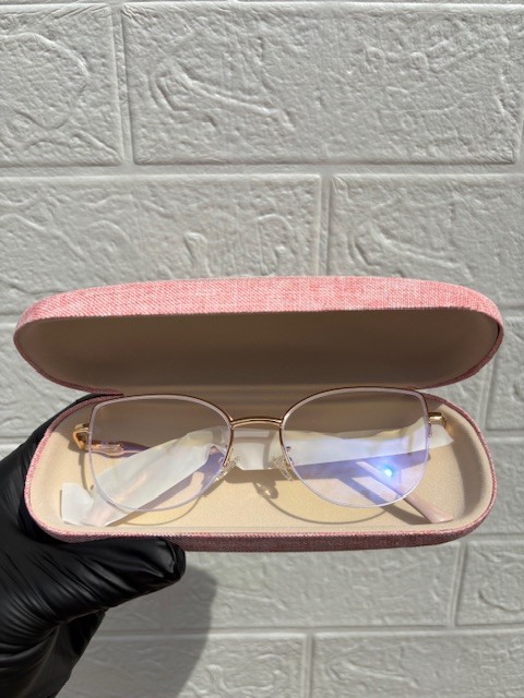 Anti-blue light glasses with hard case