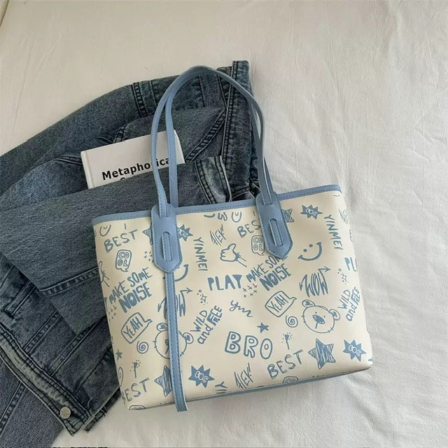 Bag 016-Medium PU leather tote bag (no charm)